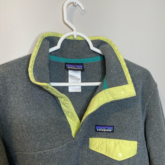 Patagonia women’s lightweight synchilla snap pullover gray yellow fleece size L - Picture 4 of 7